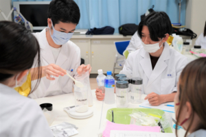 2023年度前期プロジェクト演習「スポーツ栄養の学びから考えるスポーツ関連ビジネス探求」